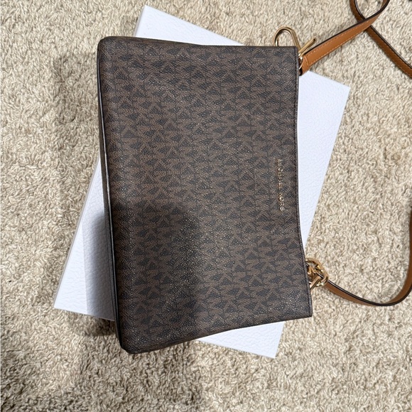 Michael Kors Brown Crossbody Bag - Picture 1 of 12